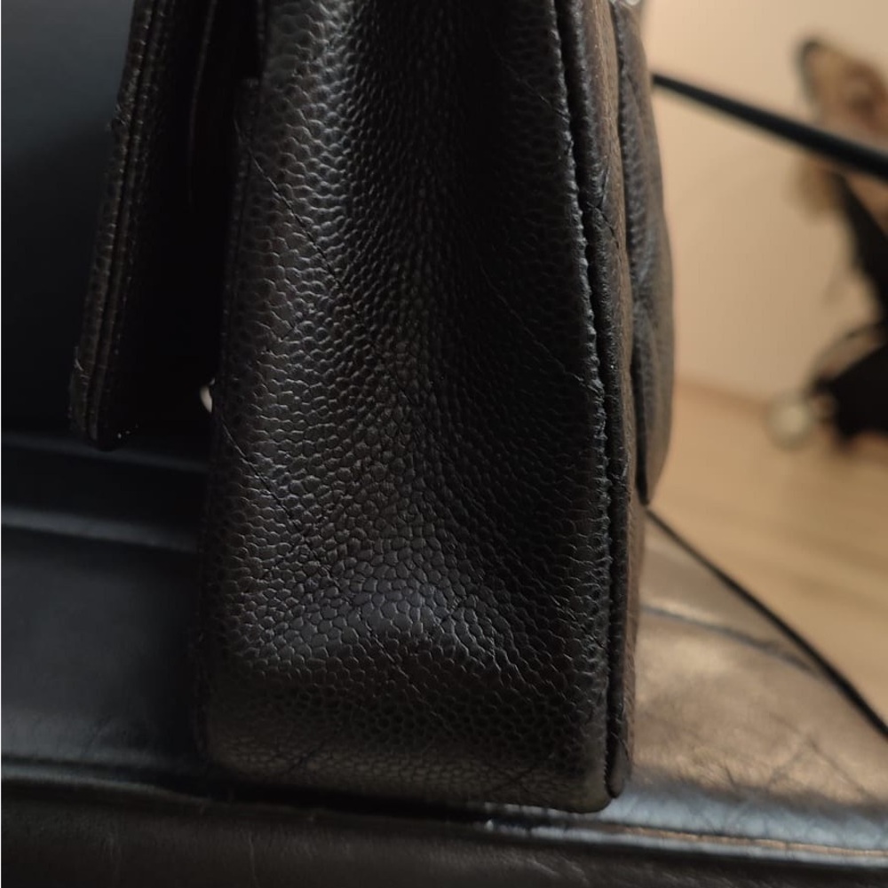 Chanel Black and Burgundy Leather Shoulder Bag - Picture 5 of 13